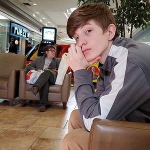 Meet your Posher, Alex